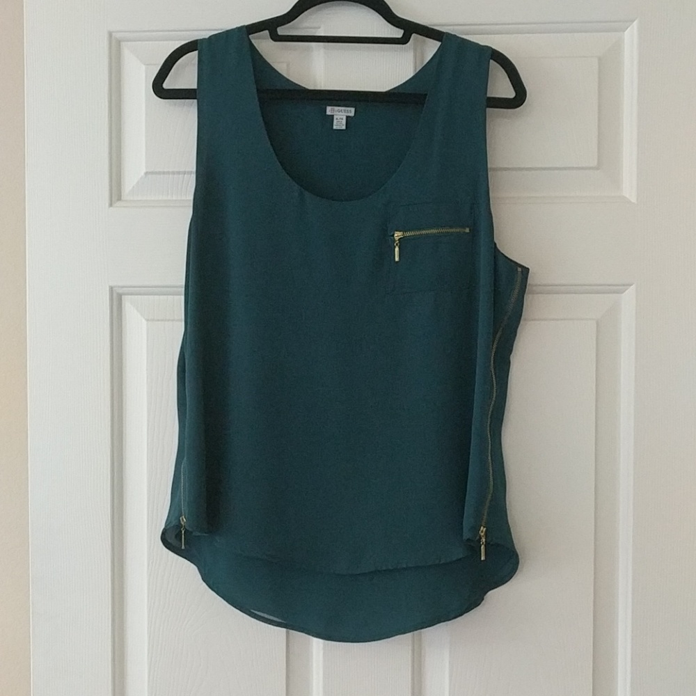 Guess Top